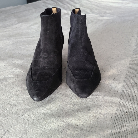 New Naturalizer suede kitten heel booties - Picture 6 of 6